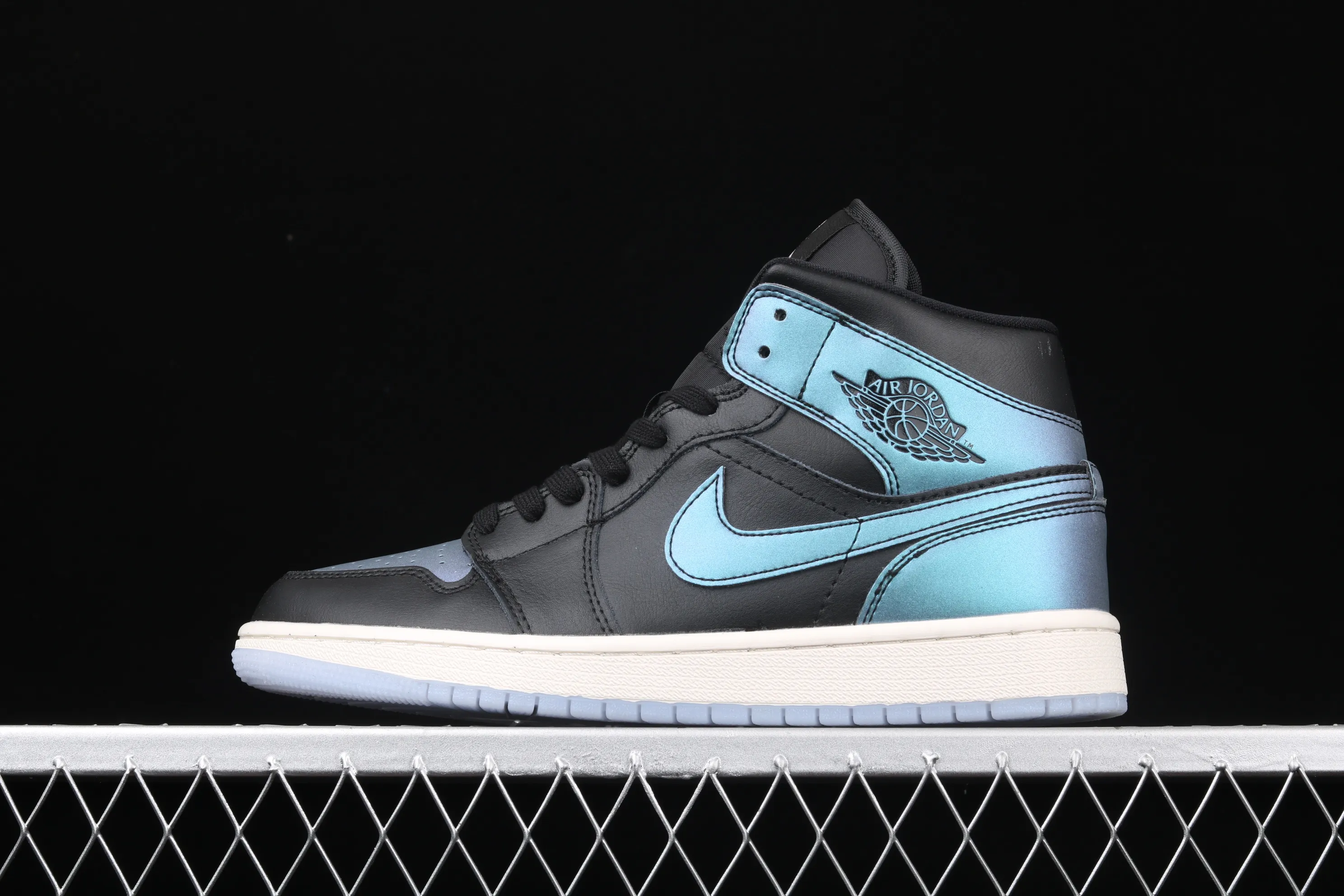 All categories Air Jordan Jordan series basketball shoes Air Jordan 1 Mid Air Jordan 1 Mid AJ1 Joe 1 mid-top series basketball shoes BQ6472-009
